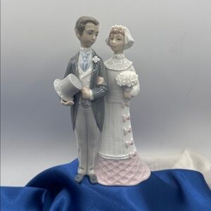 Lladró porcelain "Wedding Day" Spanish name: Boda de Antaño; reference #4808.